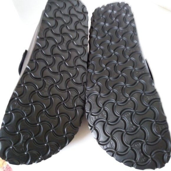 Papillio clogs. New. (a division of Birkenstock) - Picture 5 of 7